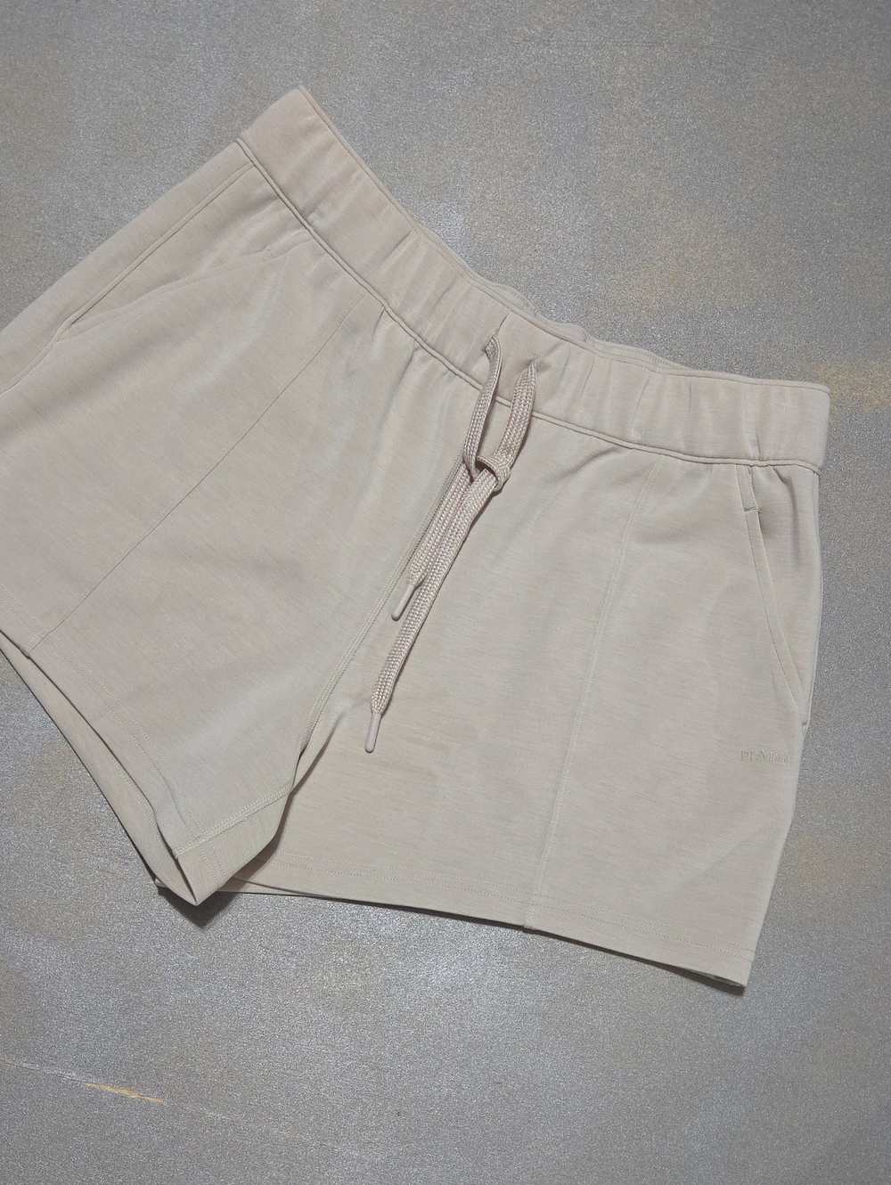 Prana Sandstone Drawstring Athletic Shorts. So super soft new condition